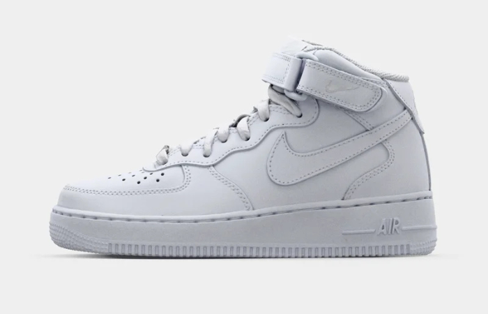 Image of a pair of tnike riple white air force 1s
