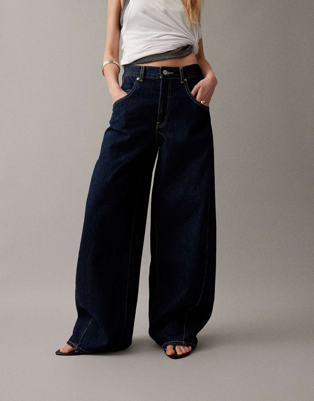 Levi's Super Baggy Barrel Jeans in Indigo