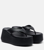 Chloé Nama Leather Platform Thong Sandals – Black