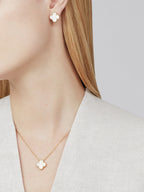 Vintage Alhambra Pendant, 18K Yellow Gold, Mother-of-Pearl