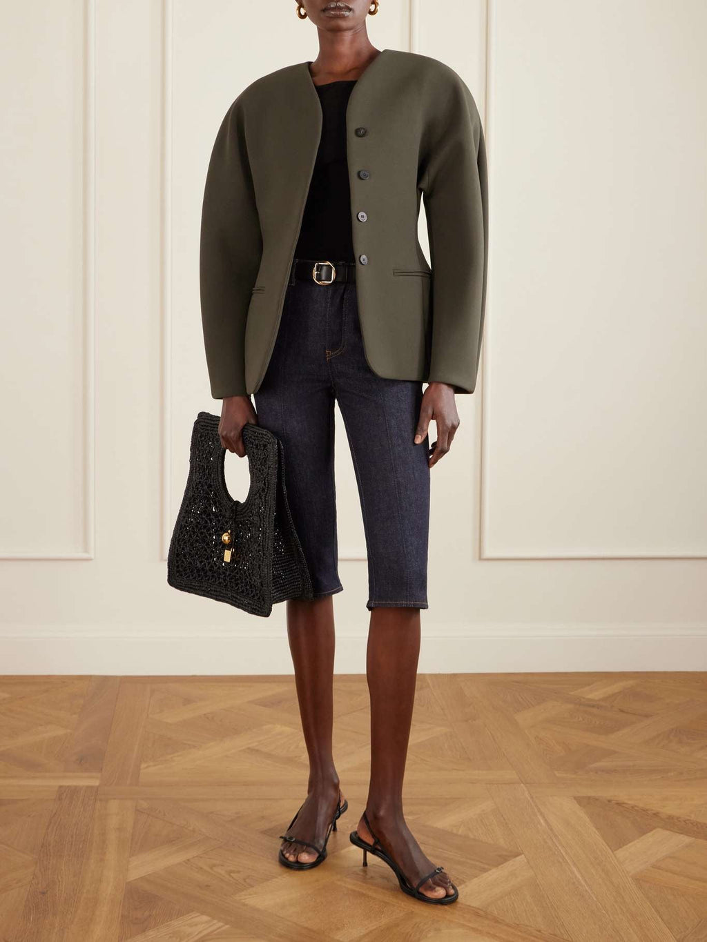 Jacquemus Denim Slim-Leg Capri Pants in Indigo