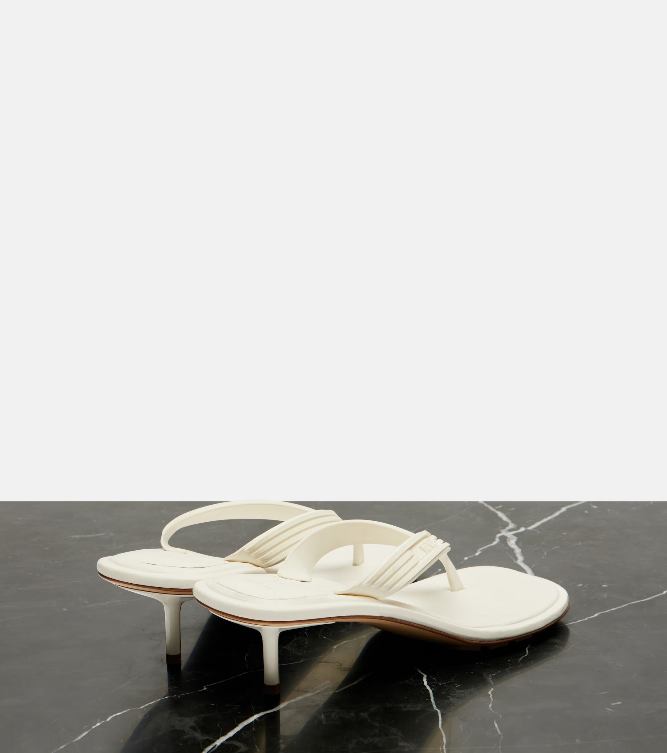 Bottega Veneta Sampieri Thong Sandals – White