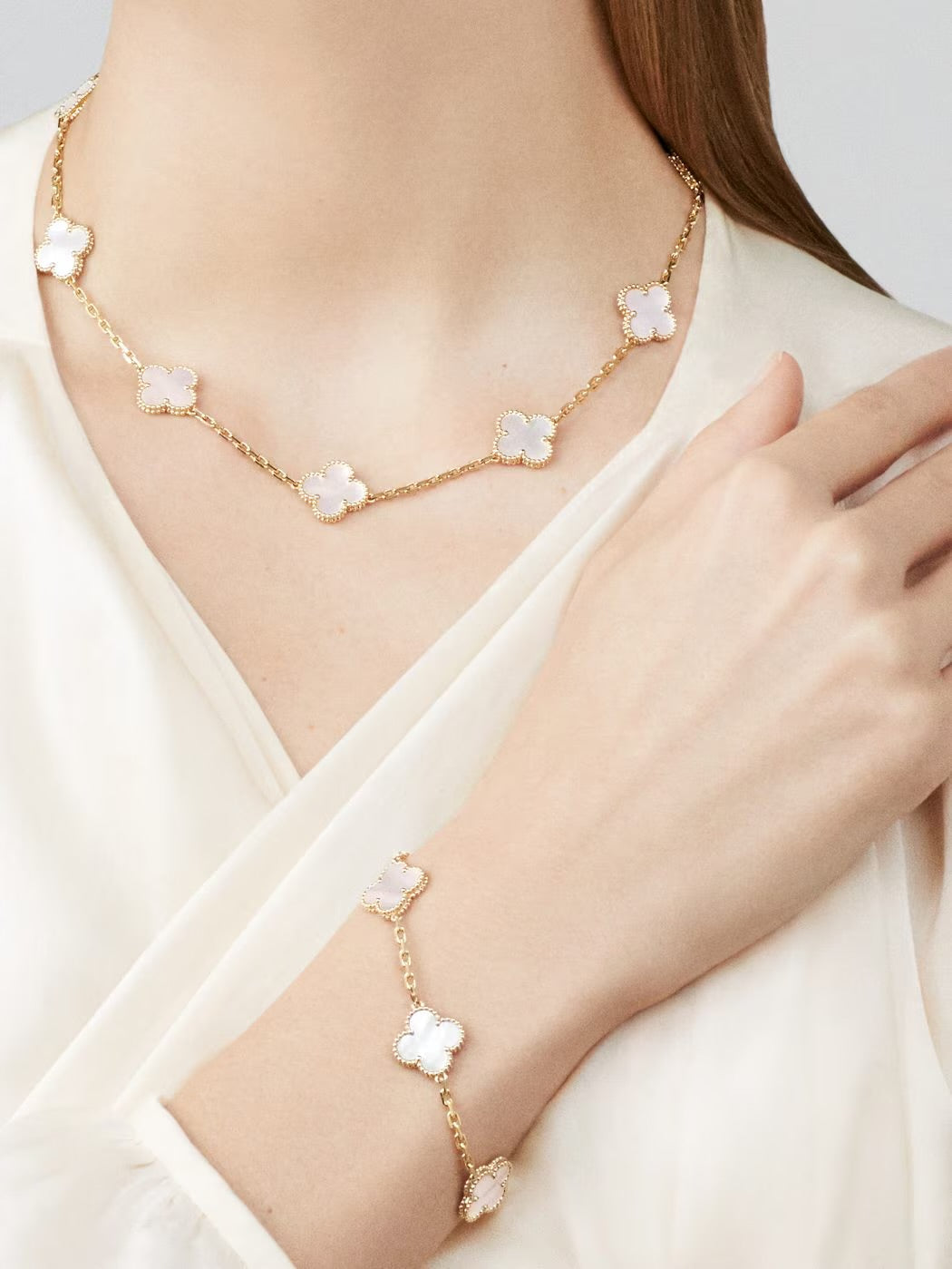 Vintage Alhambra Necklace, 10 Motifs, 18K Yellow Gold, Mother-of-Pearl