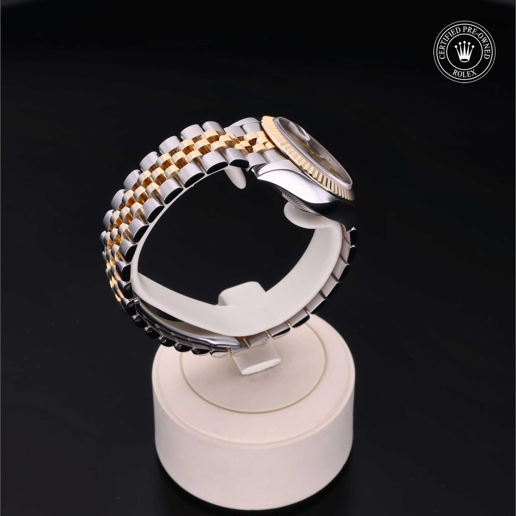 Rolex Lady-Datejust 28 — Oystersteel & Yellow Gold, Champagne Dial (Ref. 279173)