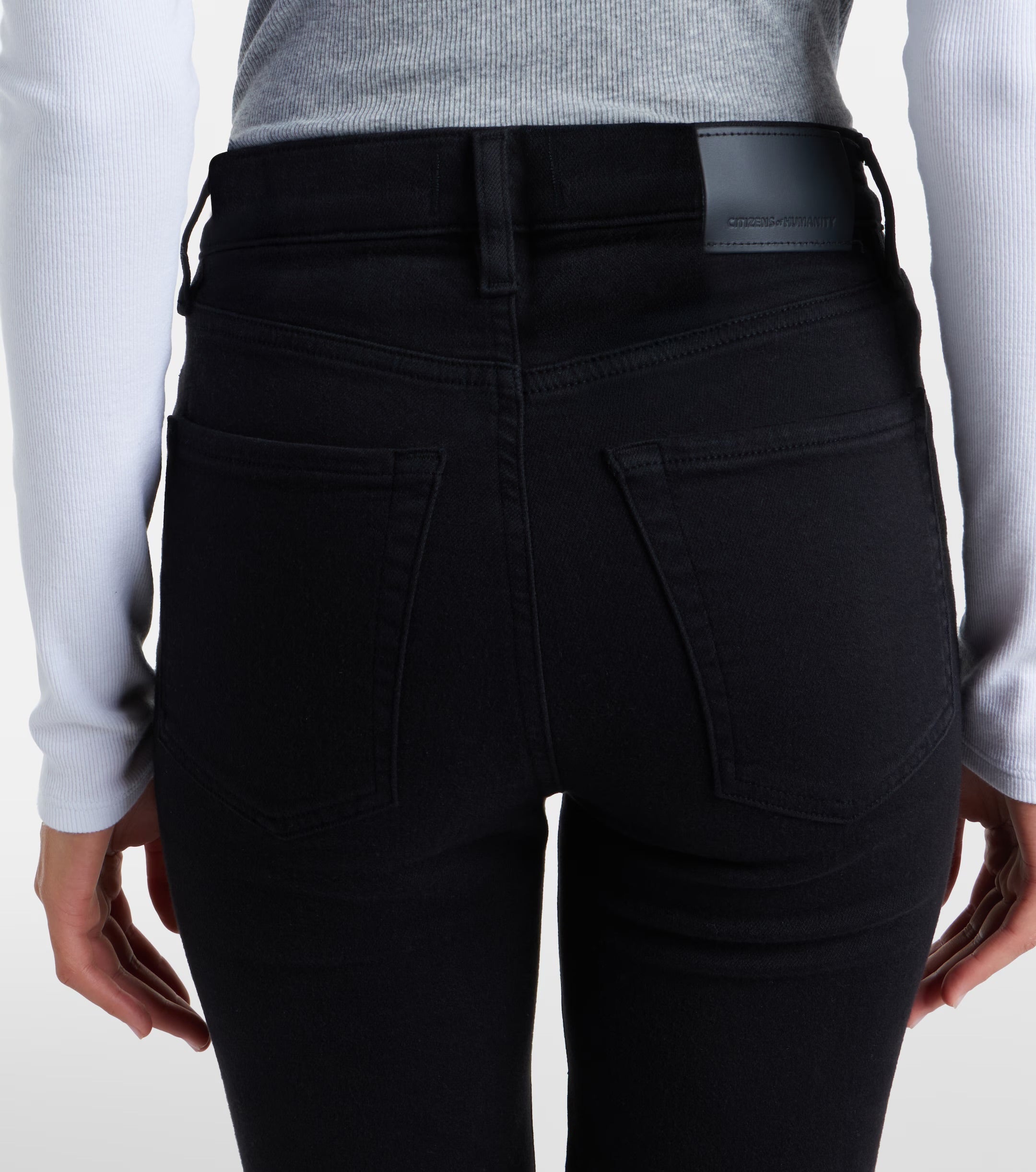 Citizens of Humanity Devin Capri Jeans in Black