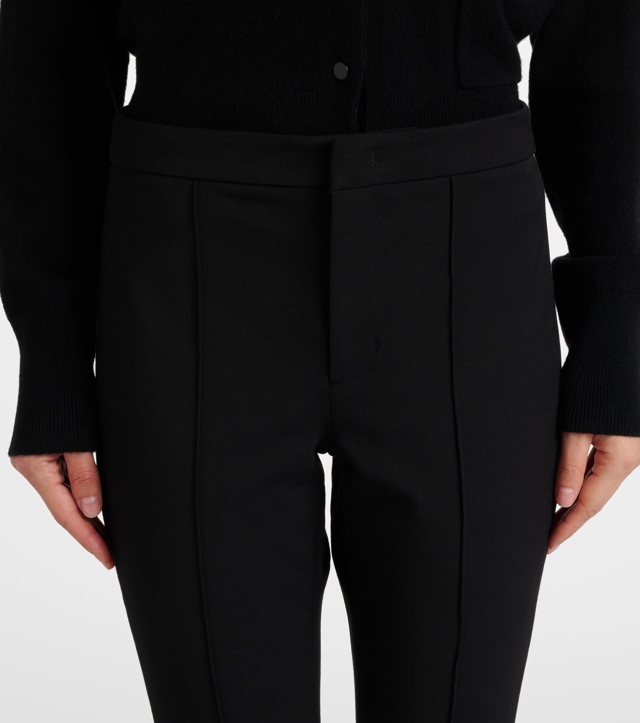 Vince Mid-Rise Slim Capri Pants in Black
