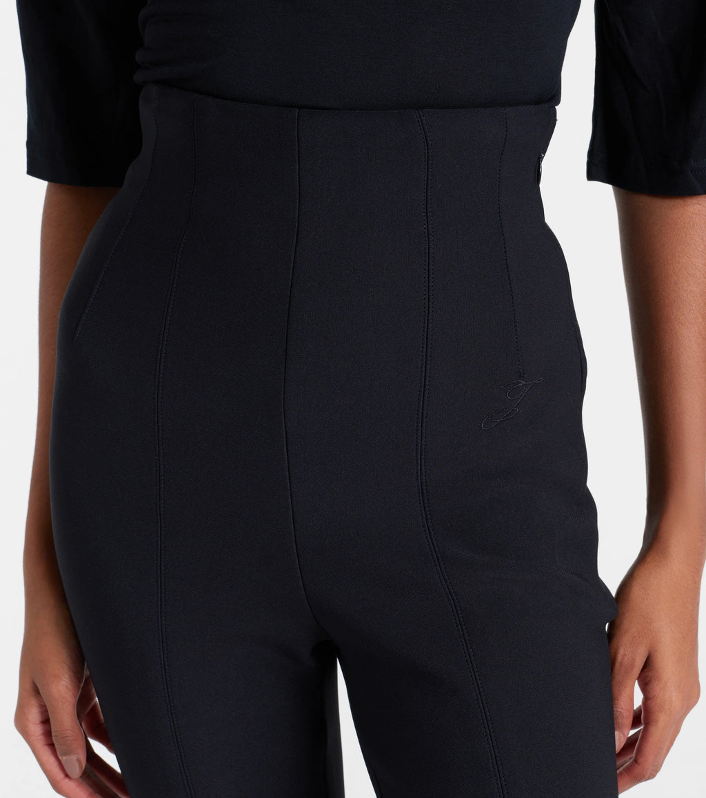 Jacquemus High-Rise Capri Pants in Black