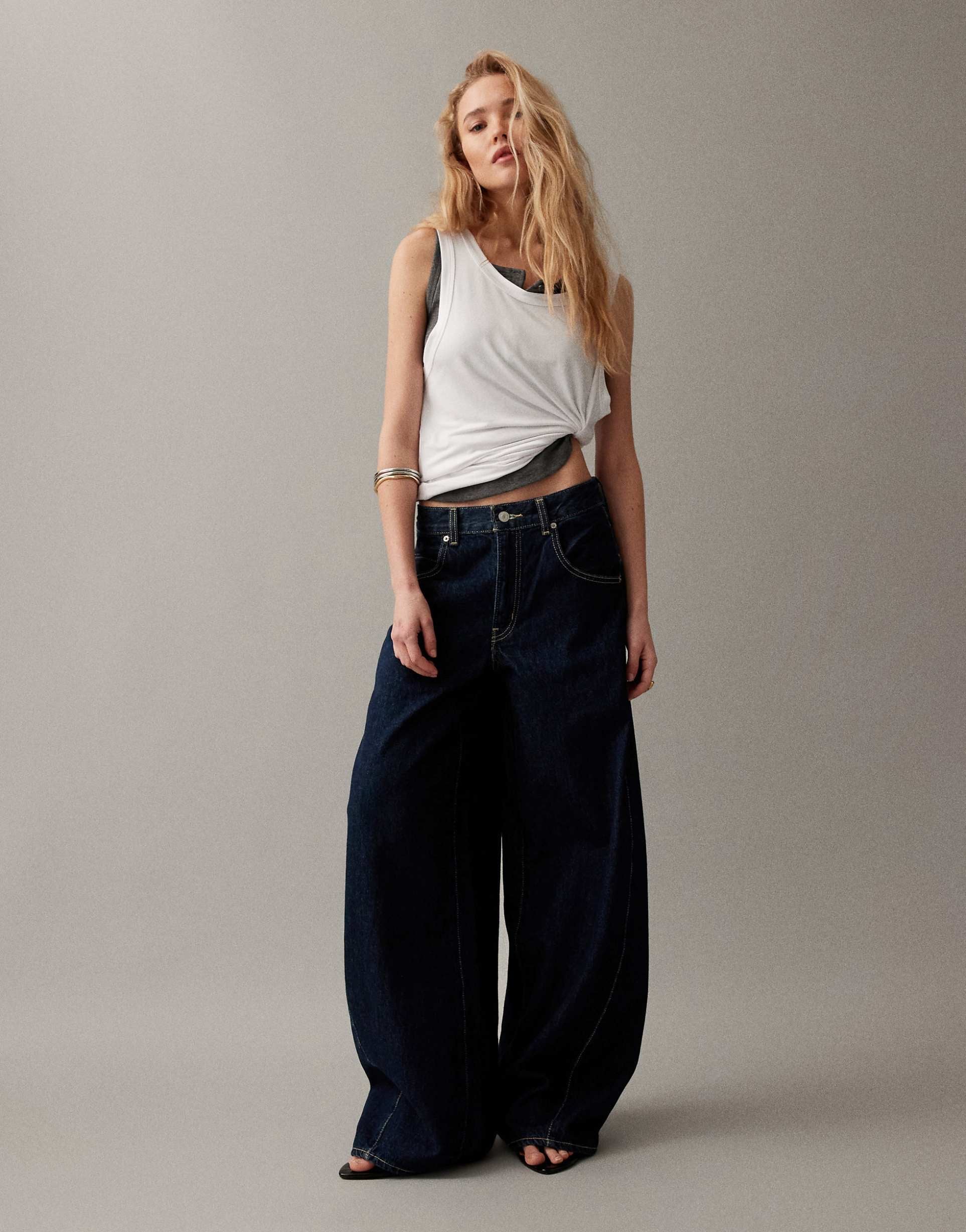 Levi's Super Baggy Barrel Jeans in Indigo