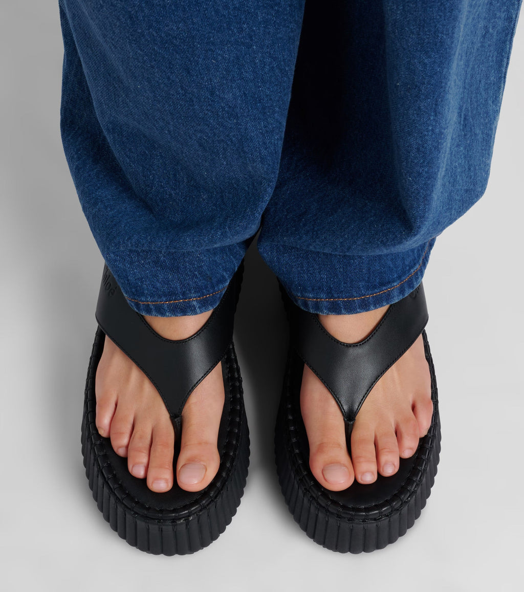 Chloé Nama Leather Platform Thong Sandals – Black