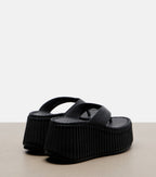 Chloé Nama Leather Platform Thong Sandals – Black