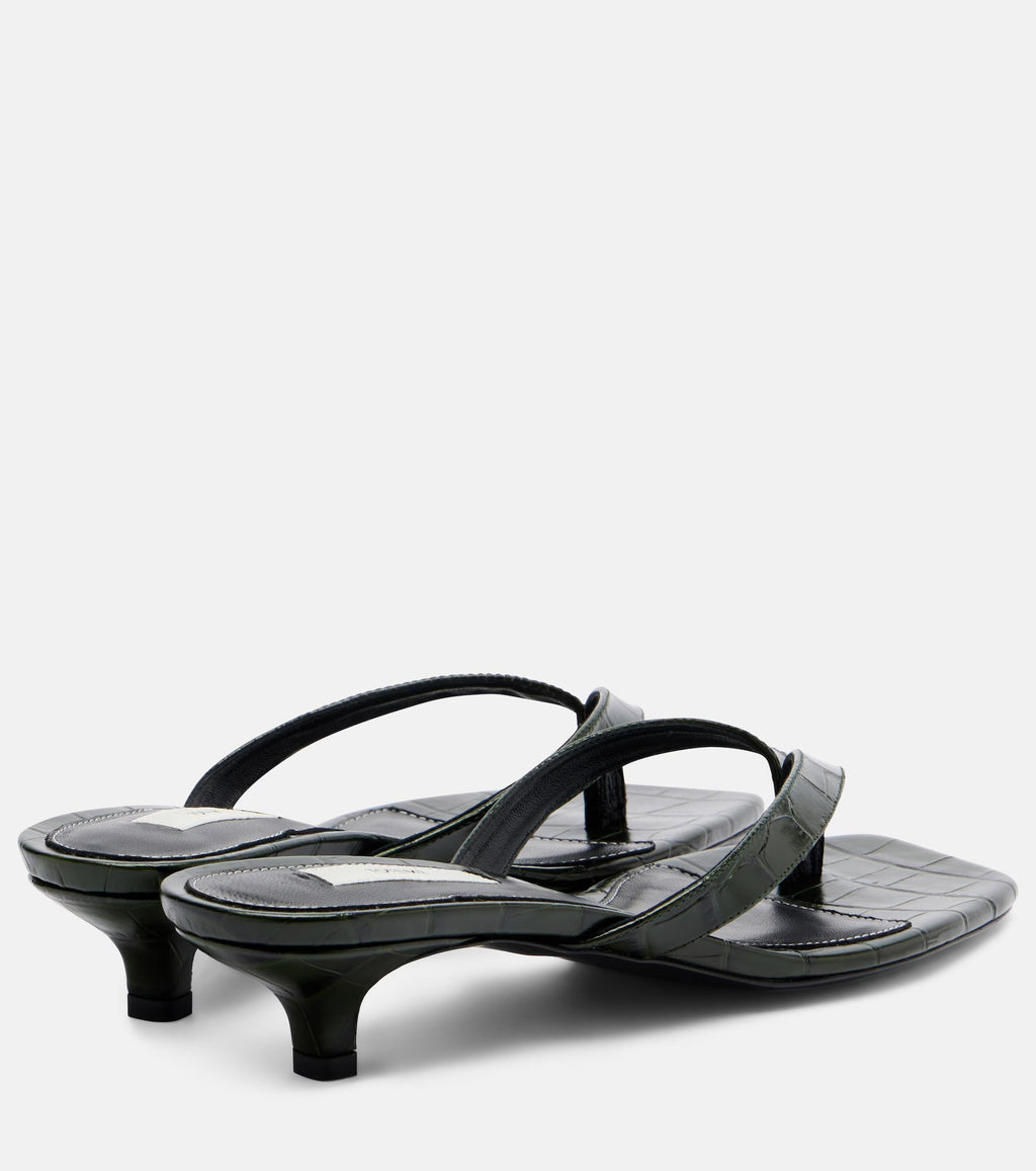Toteme Croc-Effect Leather Thong Sandals – Green