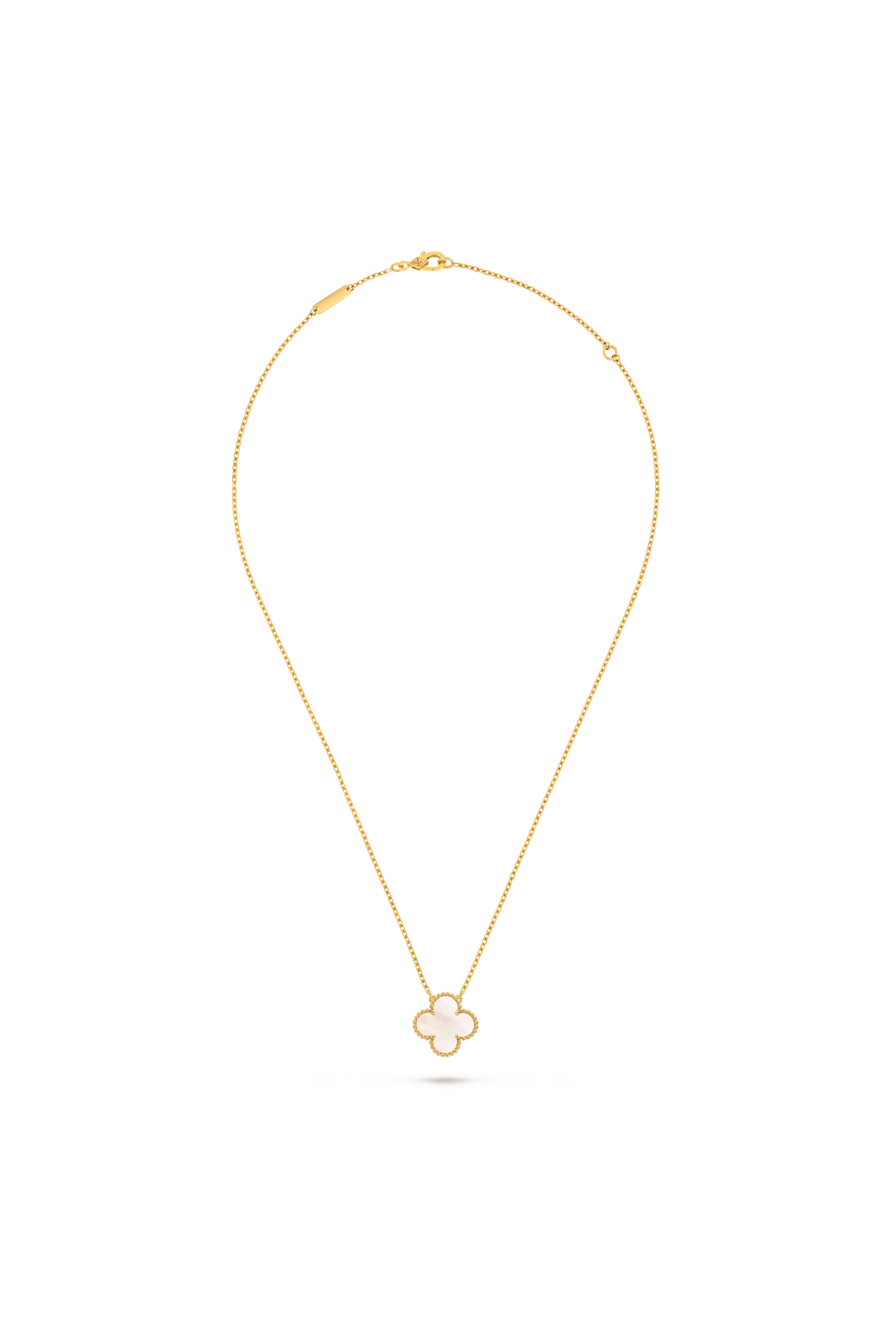 Vintage Alhambra Pendant, 18K Yellow Gold, Mother-of-Pearl