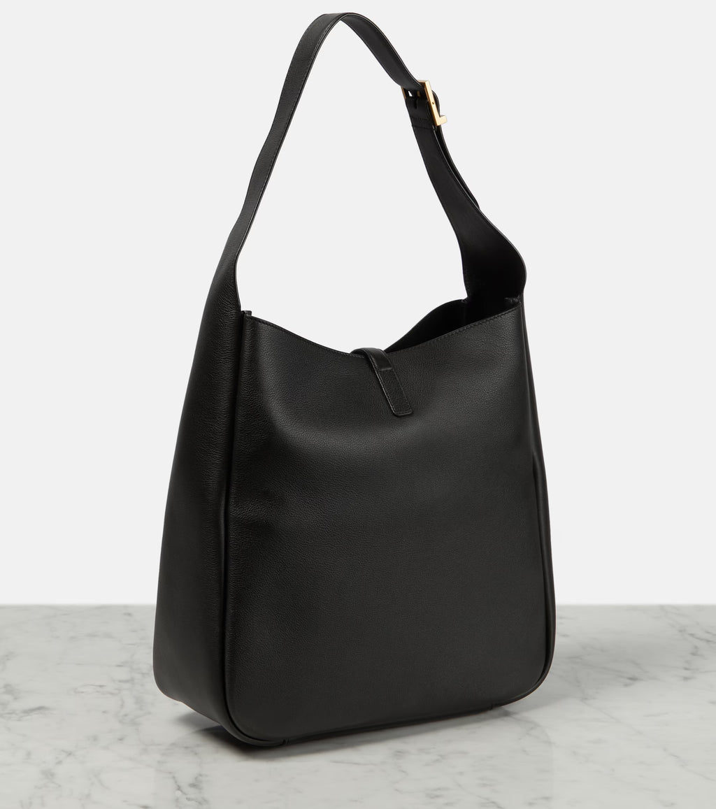 Le 5 à 7 Supple Shoulder Bag