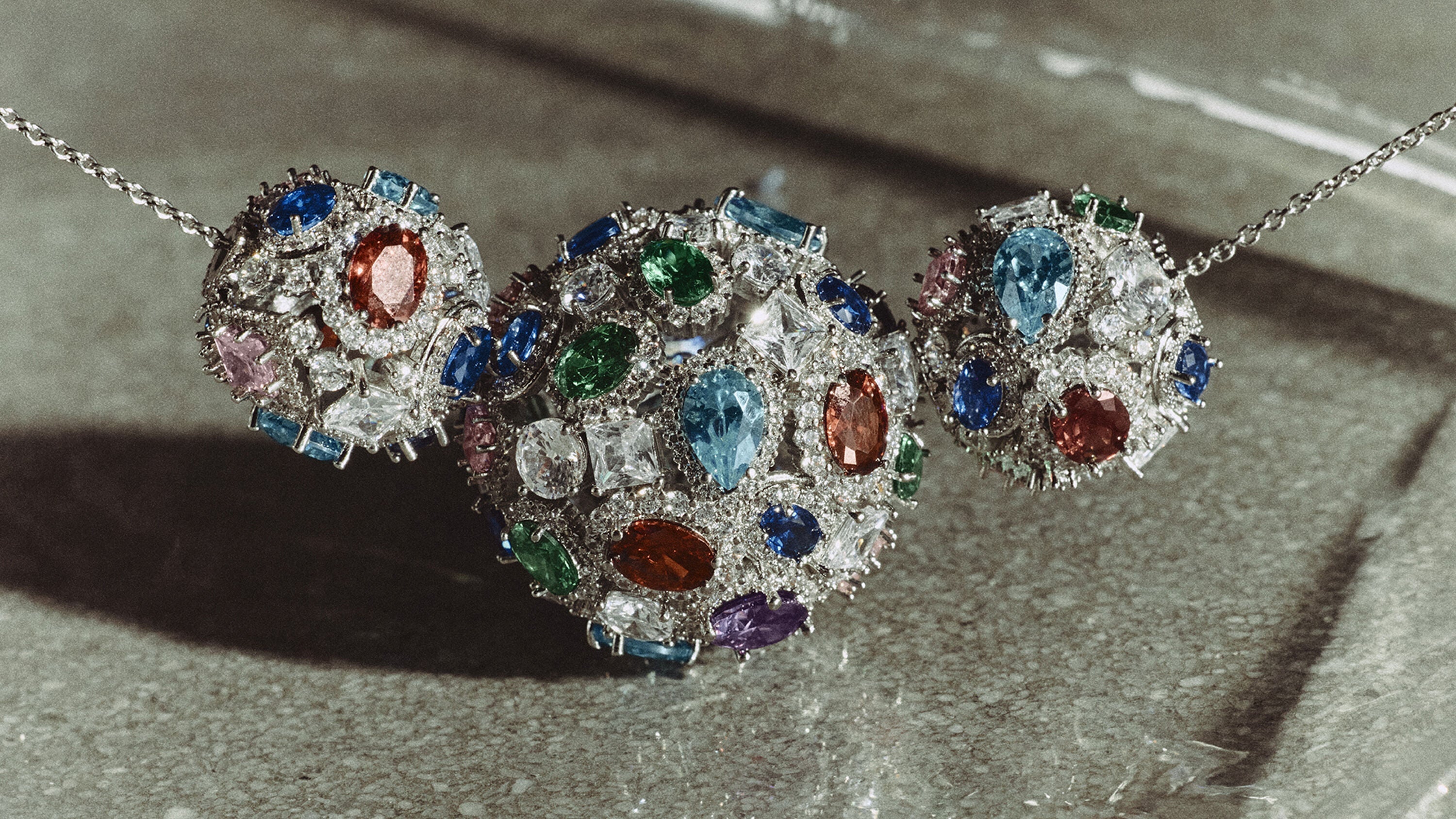 Cluster Show Sphere Earrings
