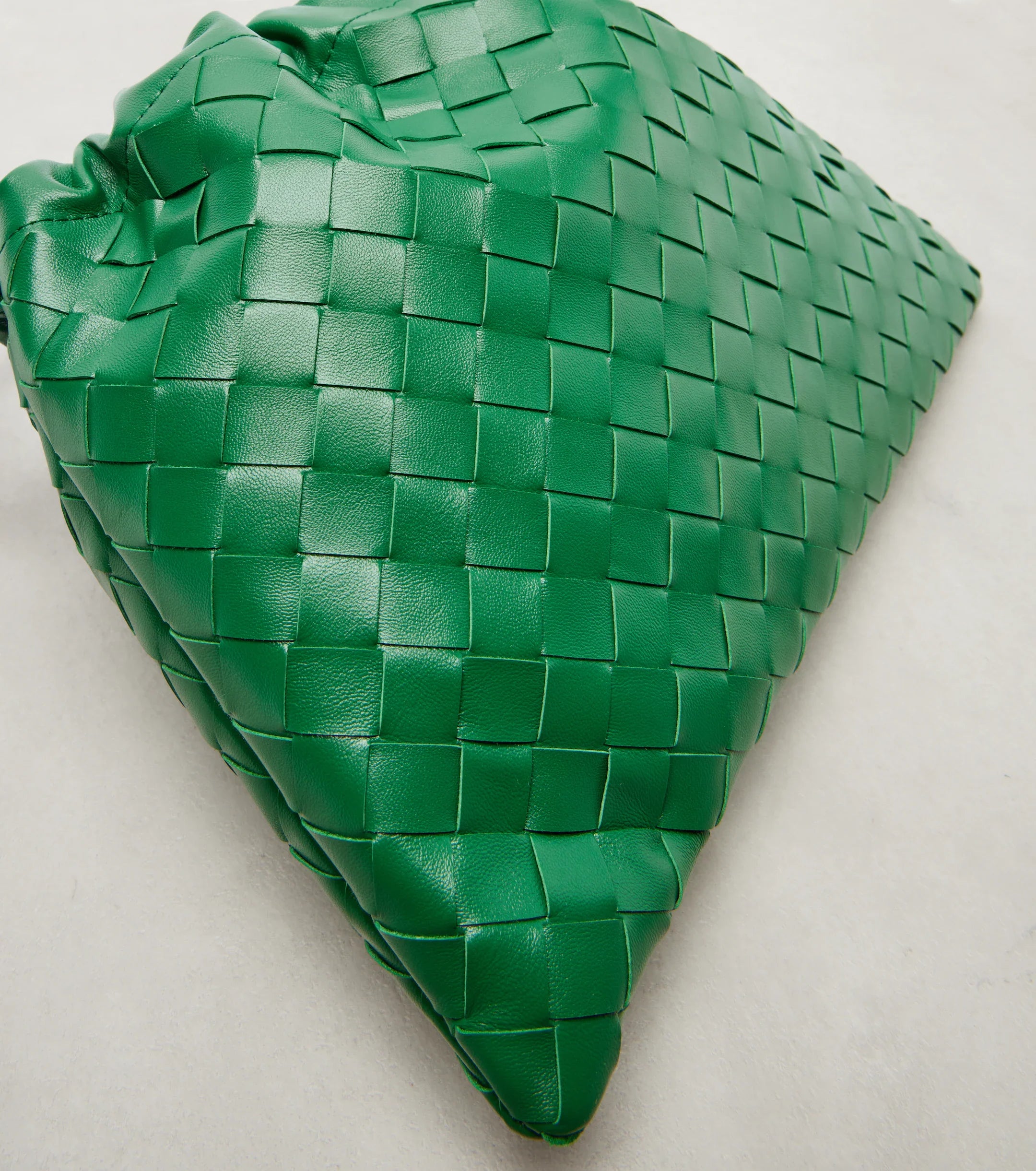 Bottega Veneta Intrecciato Medium Leather Pouch – Green