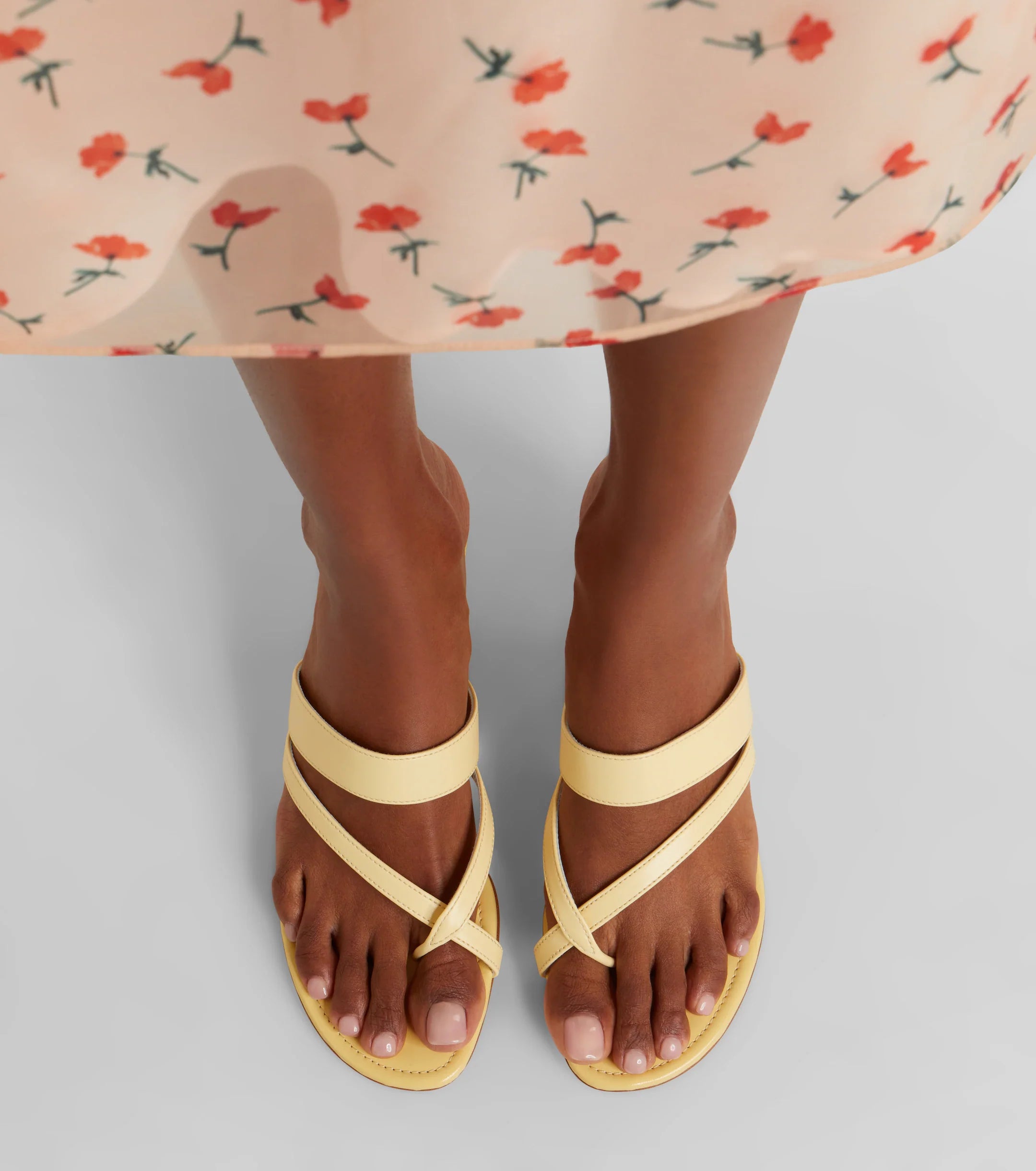Manolo Blahnik Susa Leather Thong Sandals – Yellow