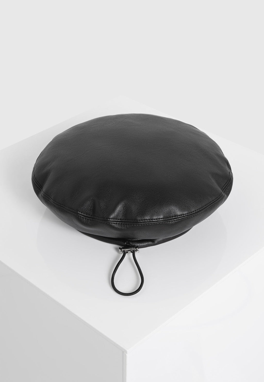 Manière De Voir Vegan Leather Beret