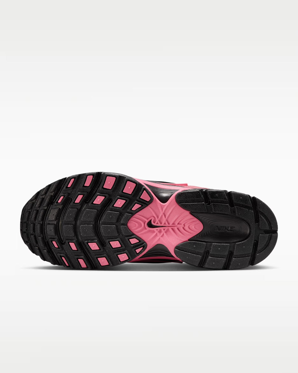 Nike V5 RNR
Women's shoes with reflective accents