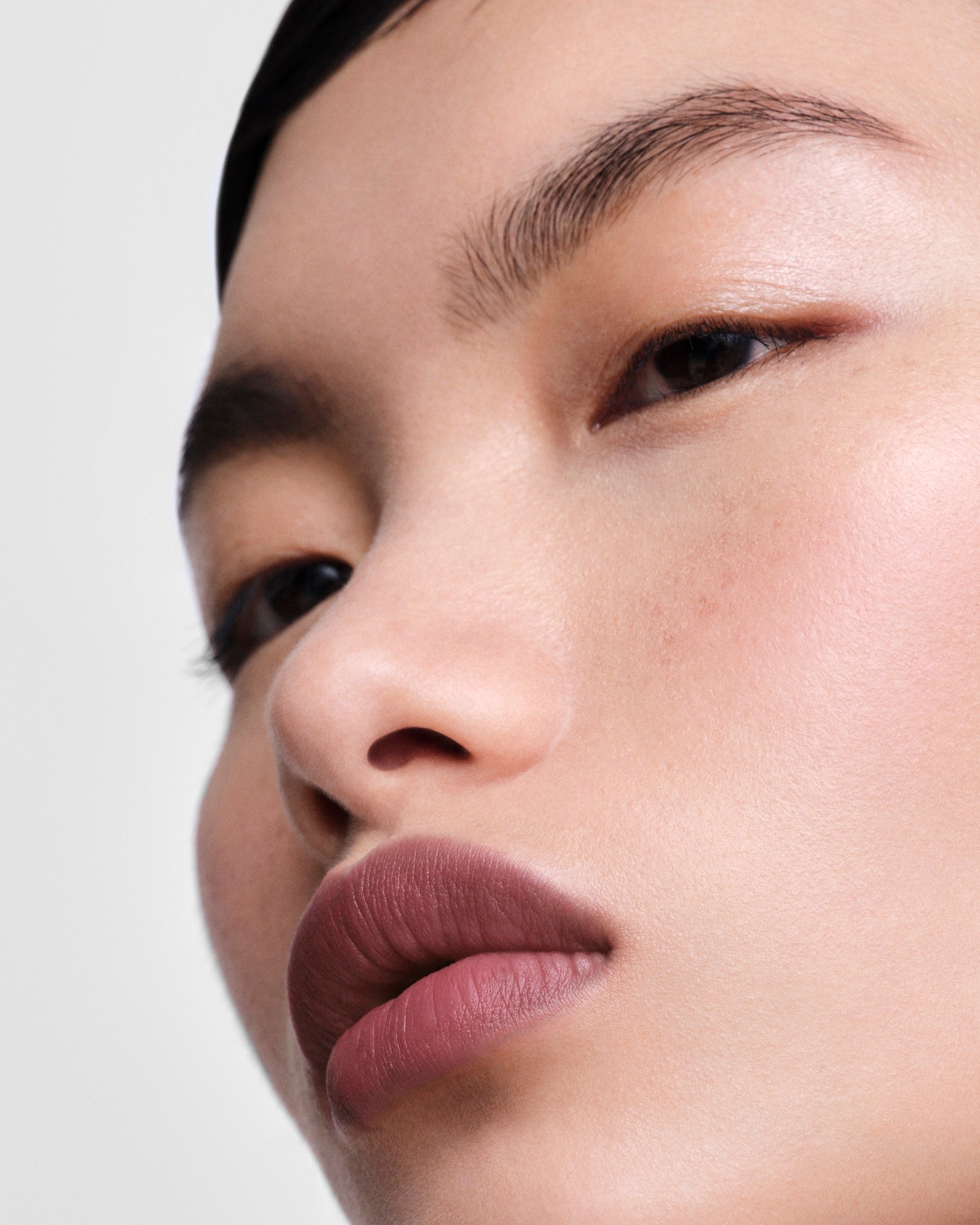 Prada Monochrome Soft Matte Lipstick – R129 Lacca