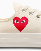 PLAY Converse Red Heart Chuck Taylor All Star '70 Low Sneakers – White