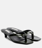 Toteme Croc-Effect Leather Thong Sandals – Green