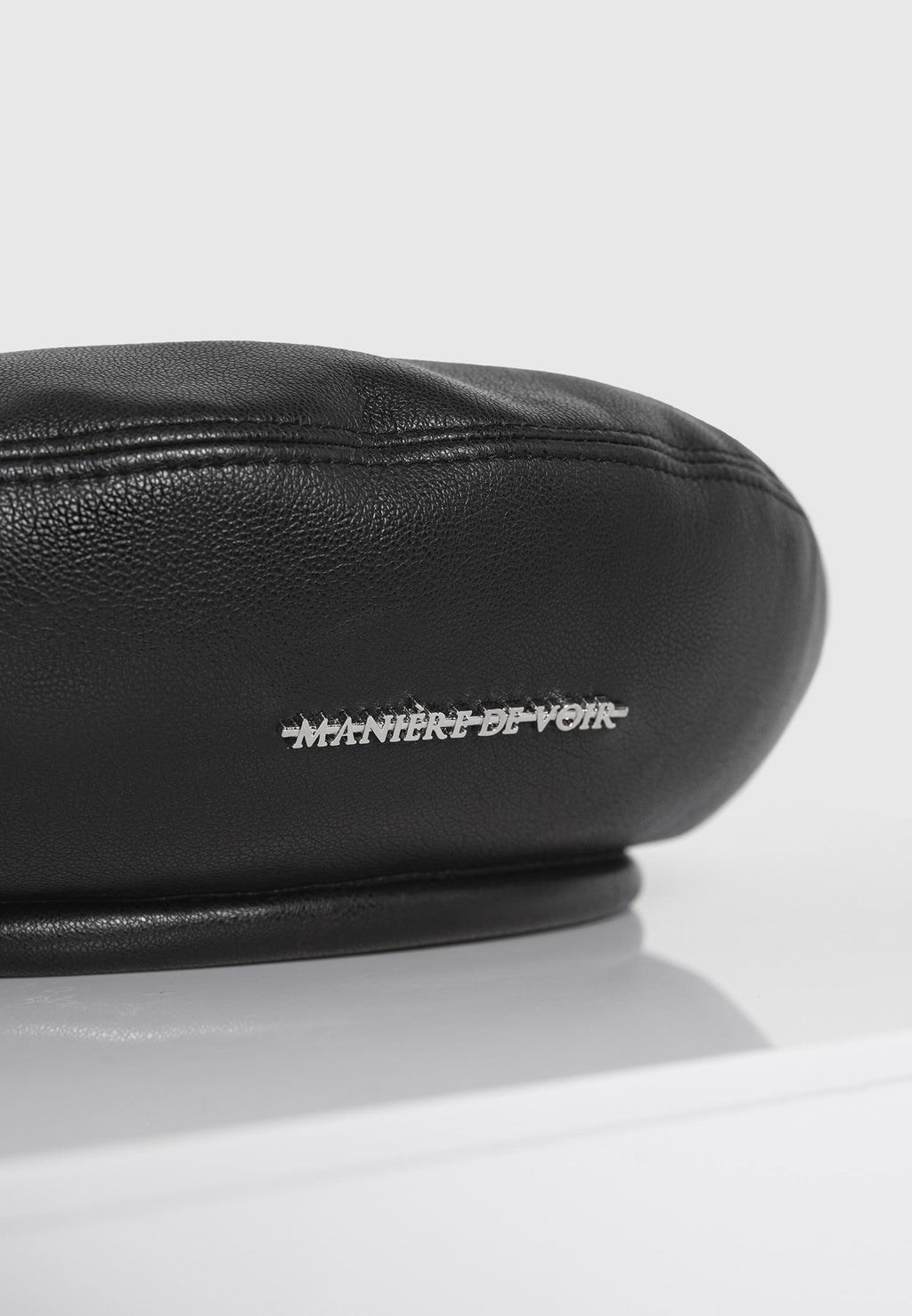 Manière De Voir Vegan Leather Beret