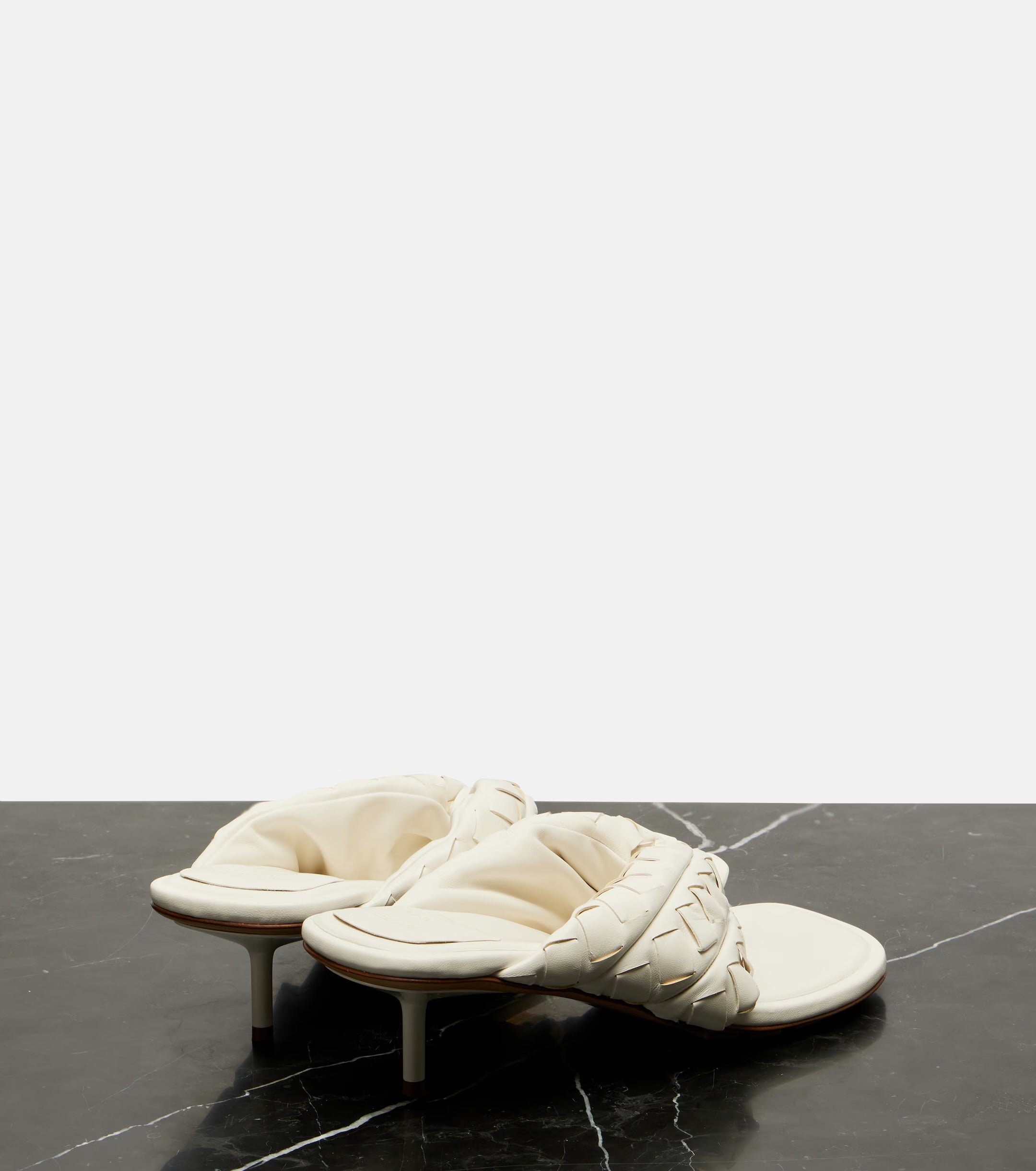 Bottega Veneta Salsa Intrecciato Leather Thong Sandals