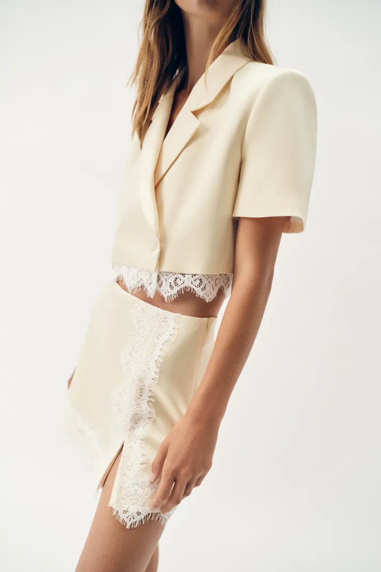 Contrast Lace Skort