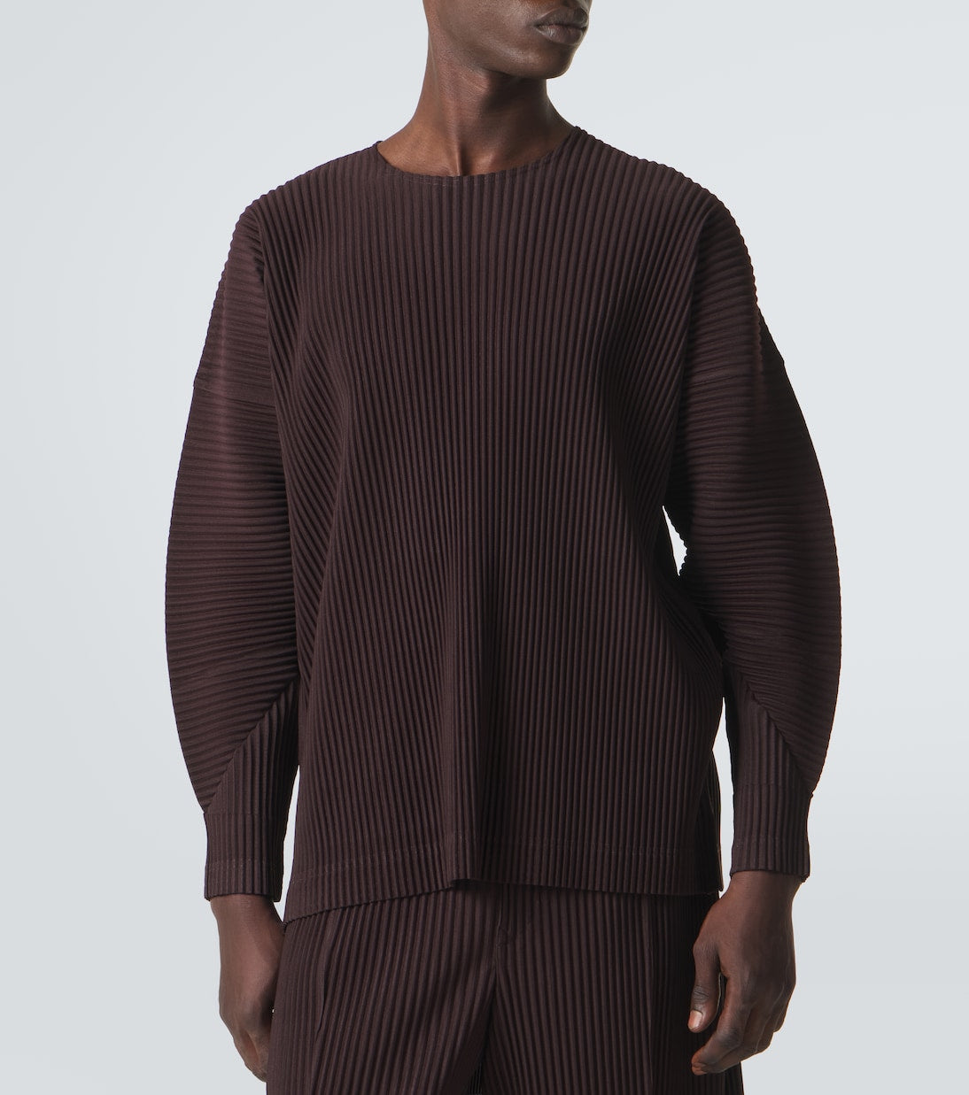 Homme Plissé Issey Miyake Monthly Colors Pleated Top in Eggplant Black