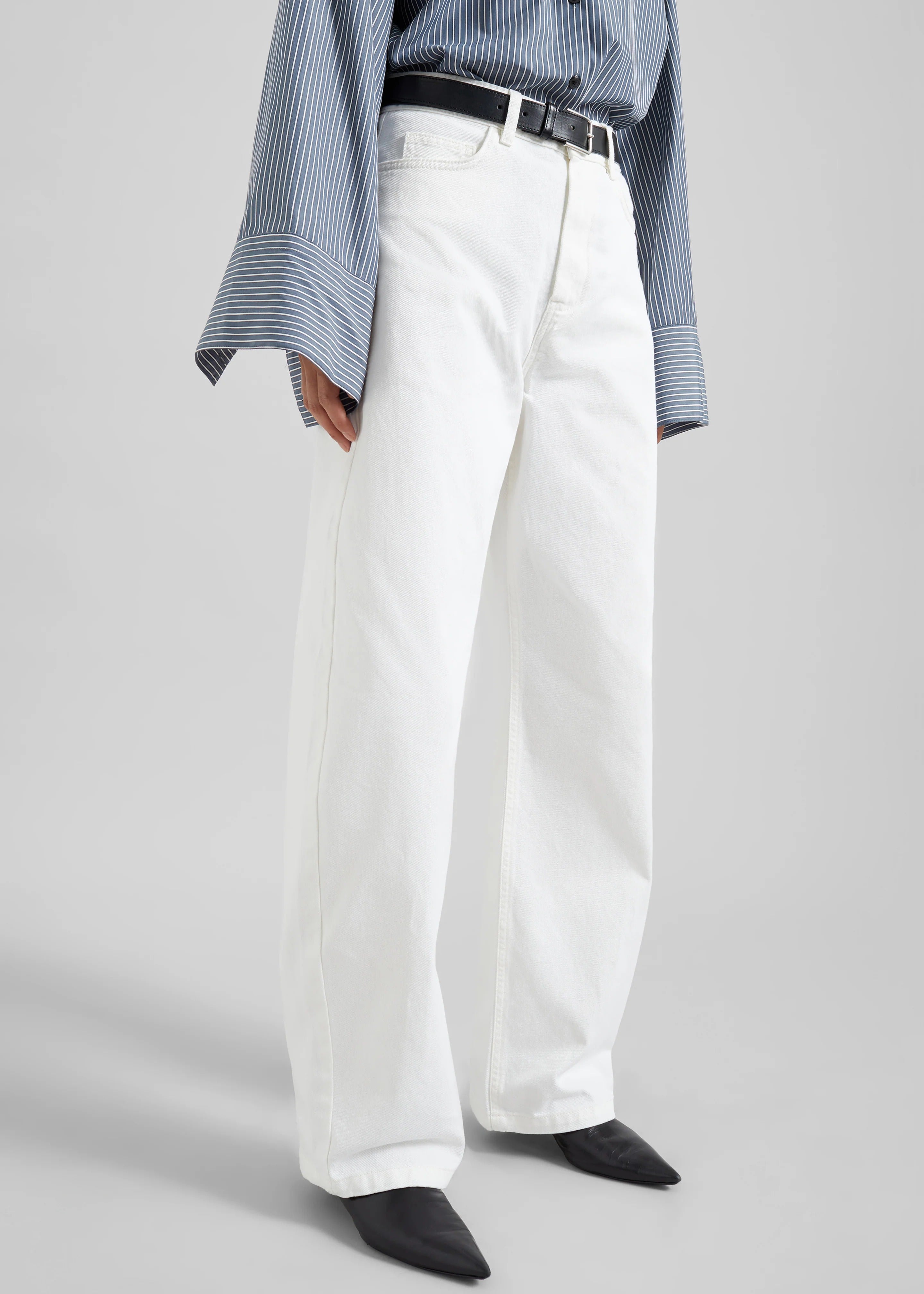 The Frankie Shop Nelton Barrel Leg Jeans White