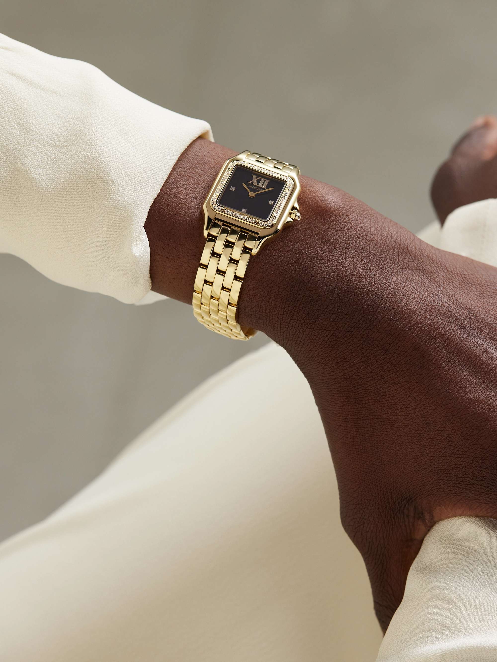 Panthère de Cartier 26.7mm Medium 18-Karat Gold Diamond Watch